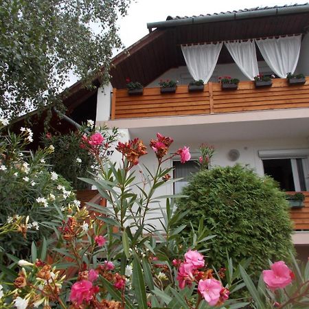 Nimrod Pihenohaz Hotel Egerszalók Buitenkant foto